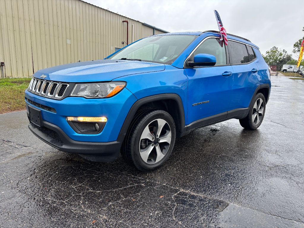 2018 Jeep Compass Latitude photo