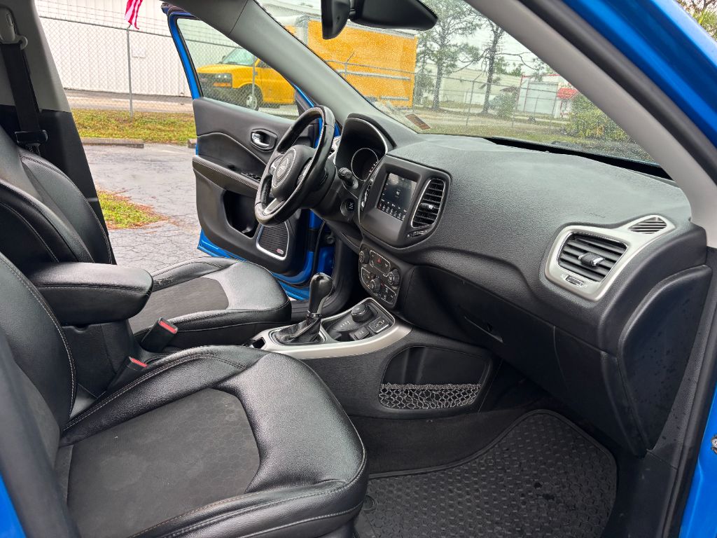 2018 Jeep Compass Latitude photo