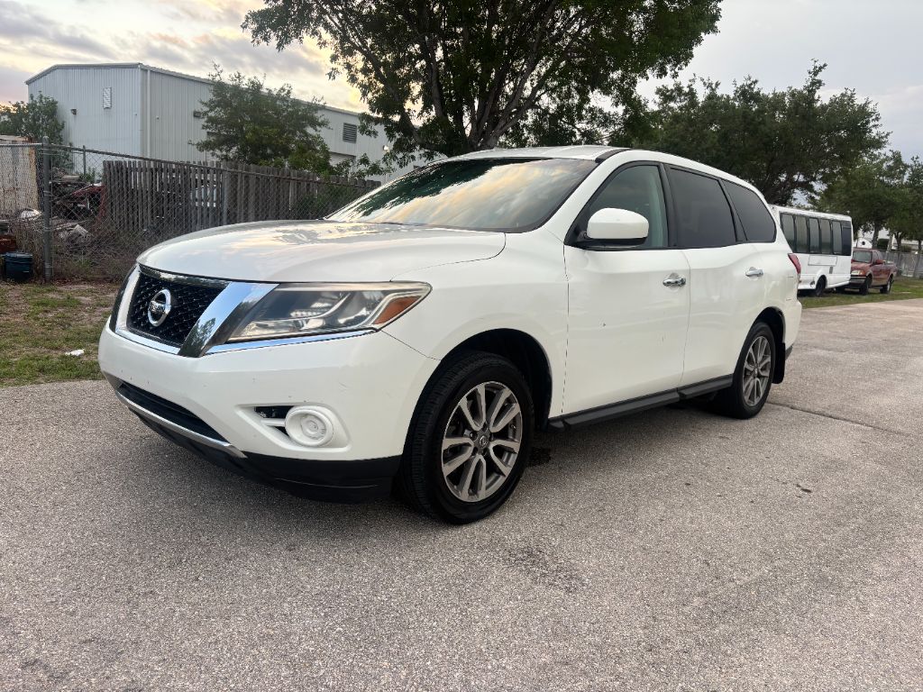 2014 Nissan Pathfinder - $3,500