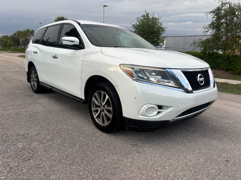 2014 Nissan Pathfinder - $3,500