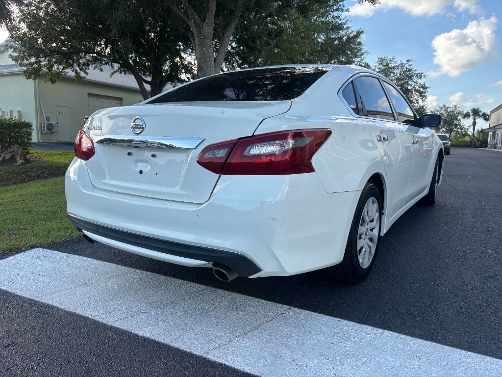 2018 Nissan Altima - $4,800