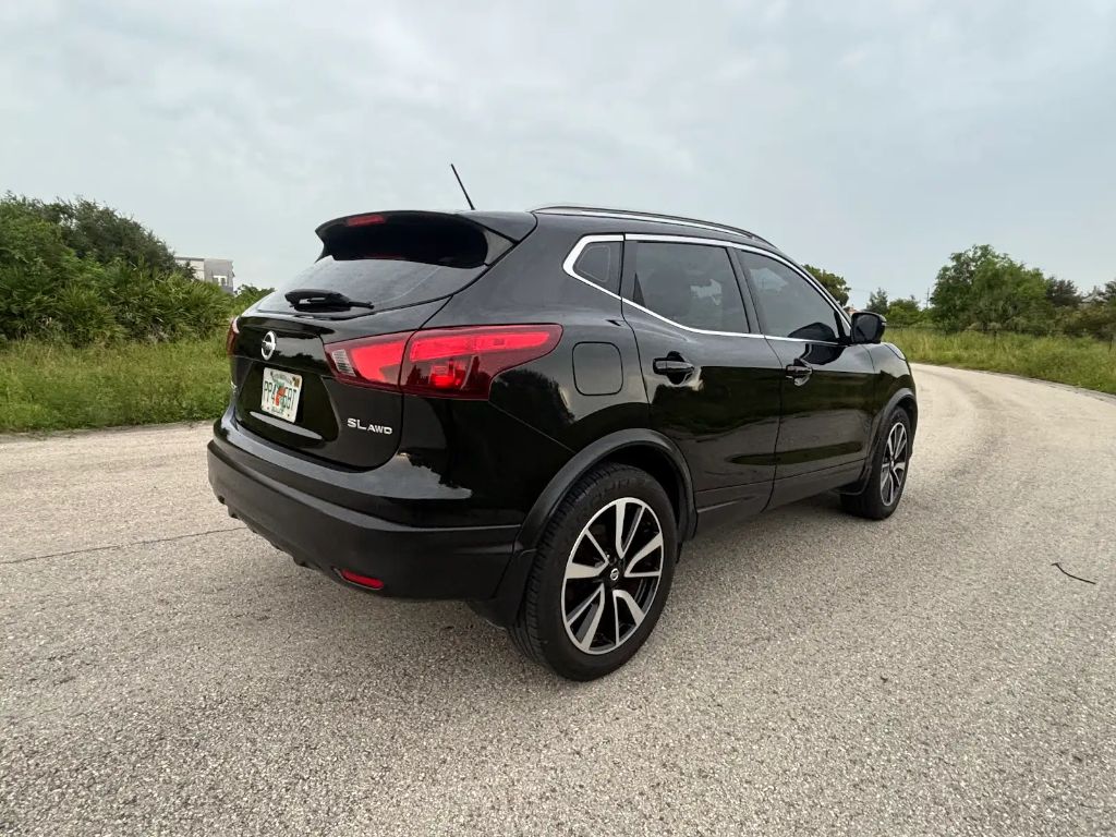 2018 Nissan Rogue - $5,500