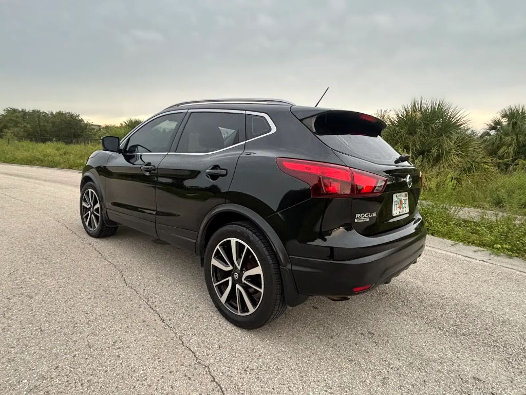 2018 Nissan Rogue - $5,500