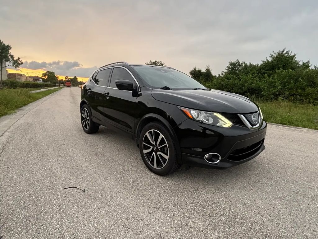 2018 Nissan Rogue - $5,500