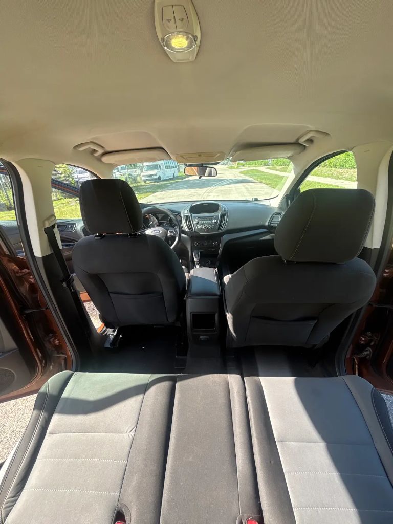2017 Ford Escape - $11,200