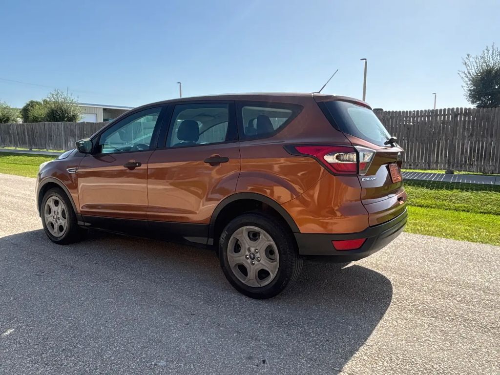 2017 Ford Escape - $11,200