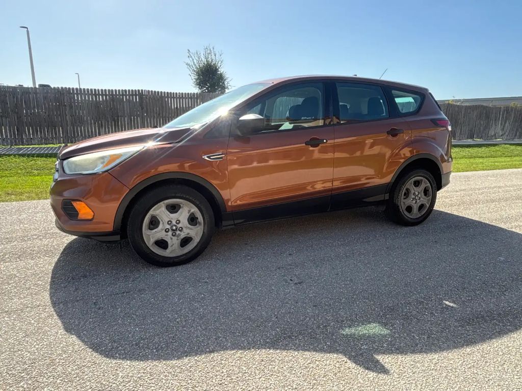 2017 Ford Escape - $11,200