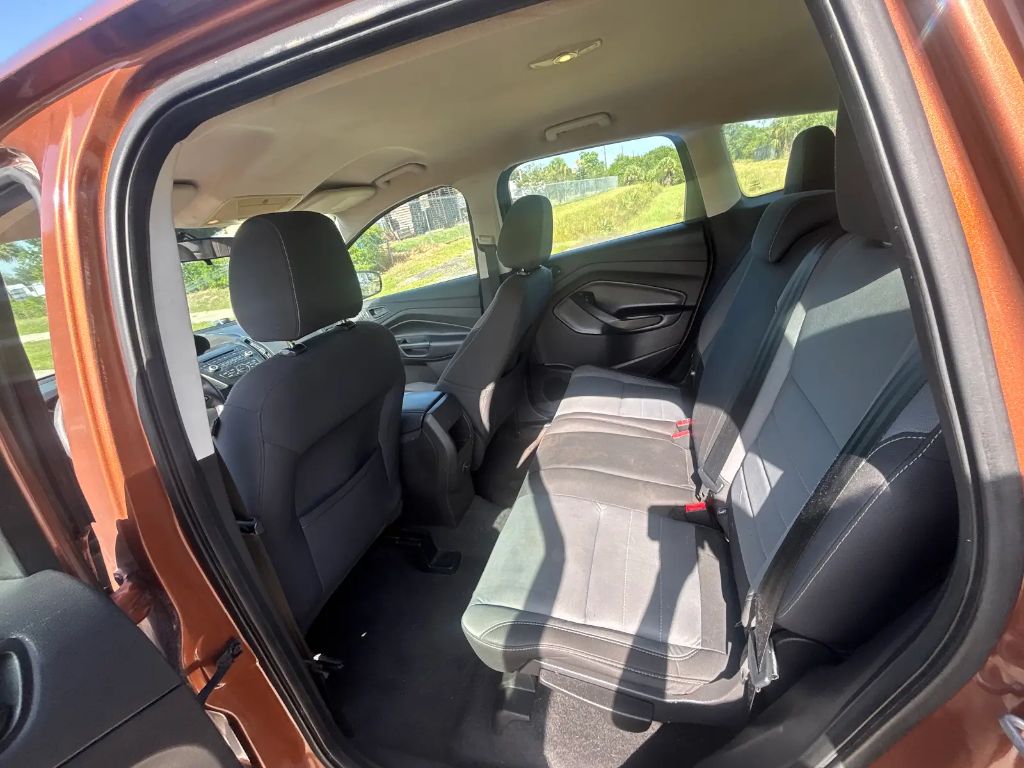 2017 Ford Escape - $11,200