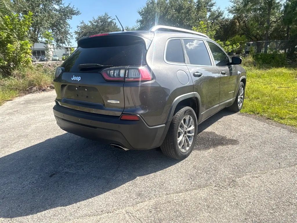 2019 Jeep Cherokee - $12,800