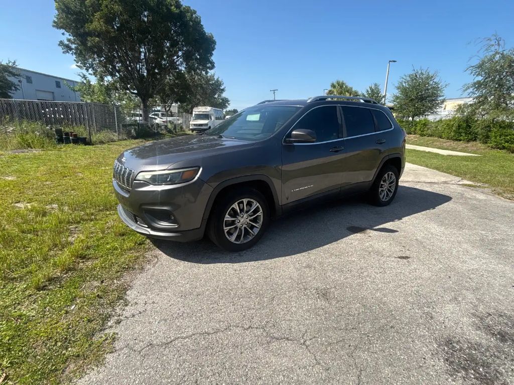2019 Jeep Cherokee - $12,800