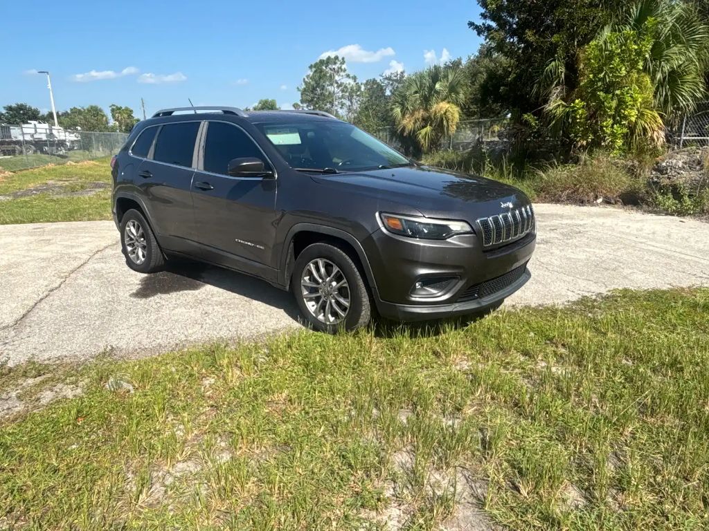 2019 Jeep Cherokee - $12,800