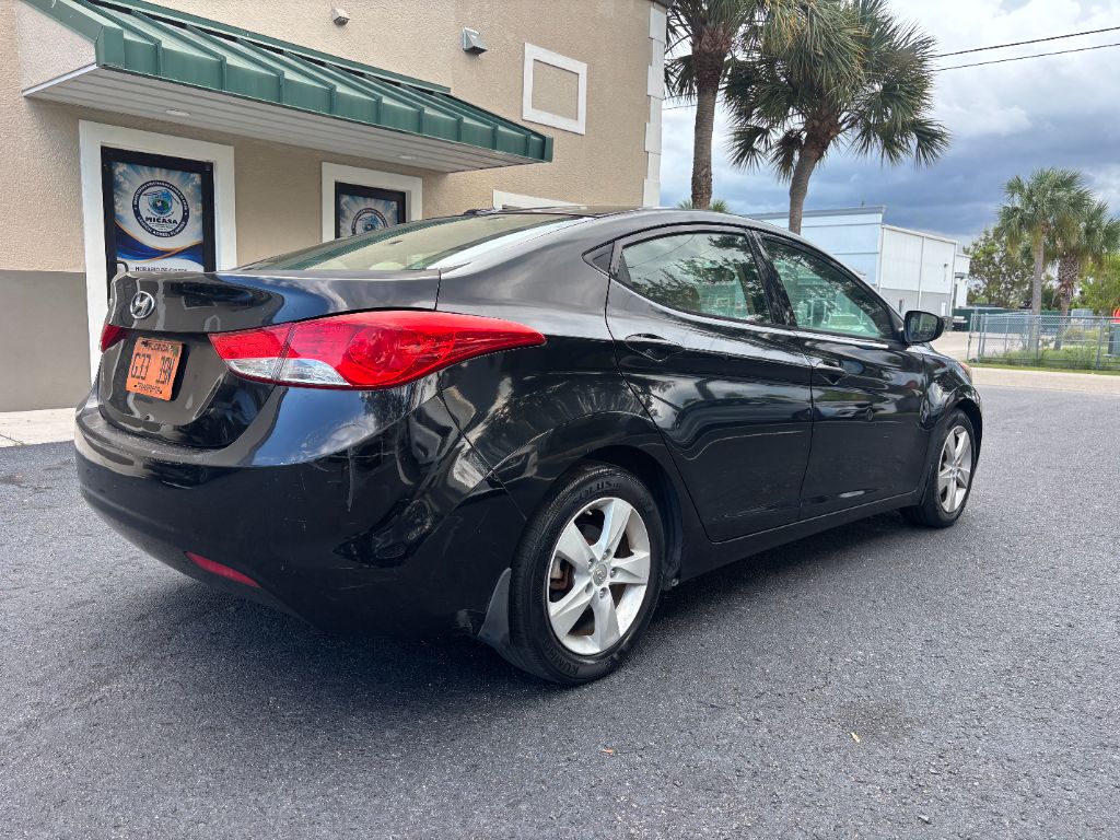 2013 Hyundai Elantra - $5,000