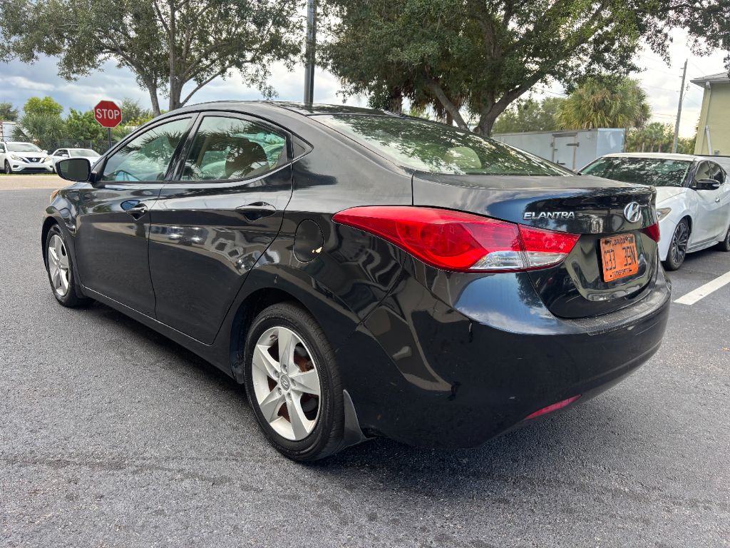 2013 Hyundai Elantra - $5,000