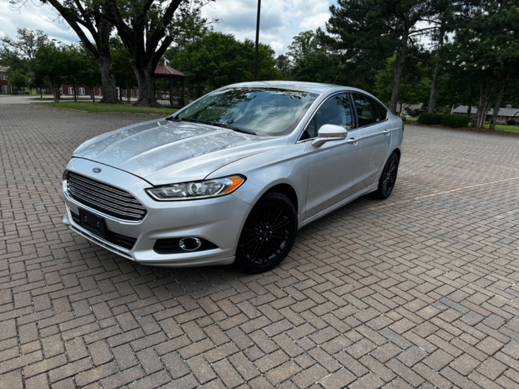 2014 Ford Fusion SE photo