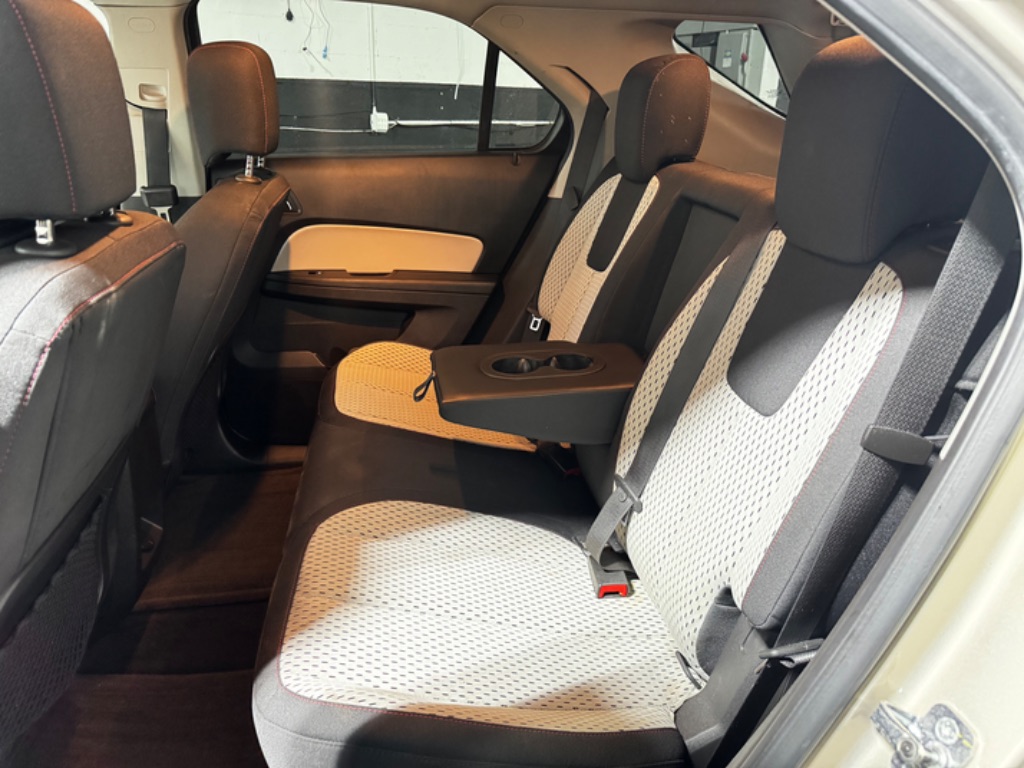 2011 Chevrolet Equinox LS photo
