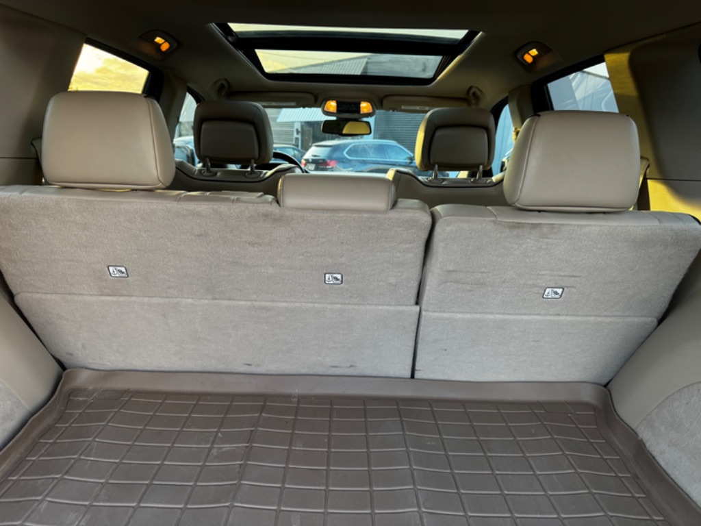 2014 Jeep Grand Cherokee Overland photo