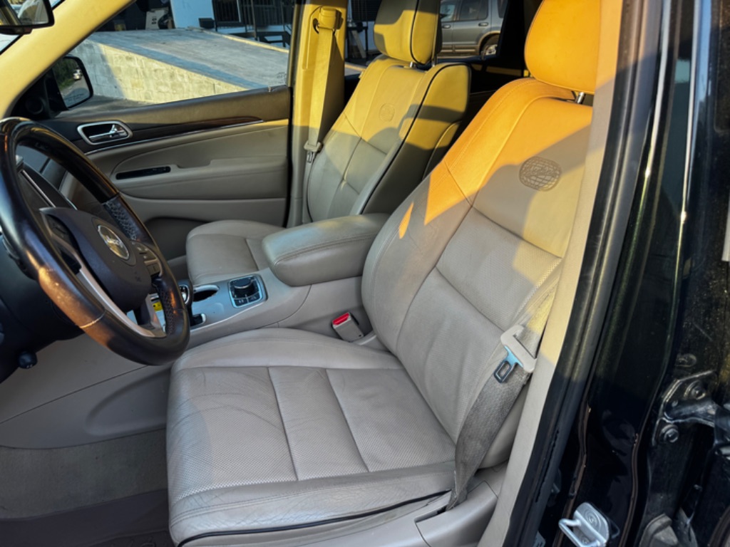 2014 Jeep Grand Cherokee Overland photo