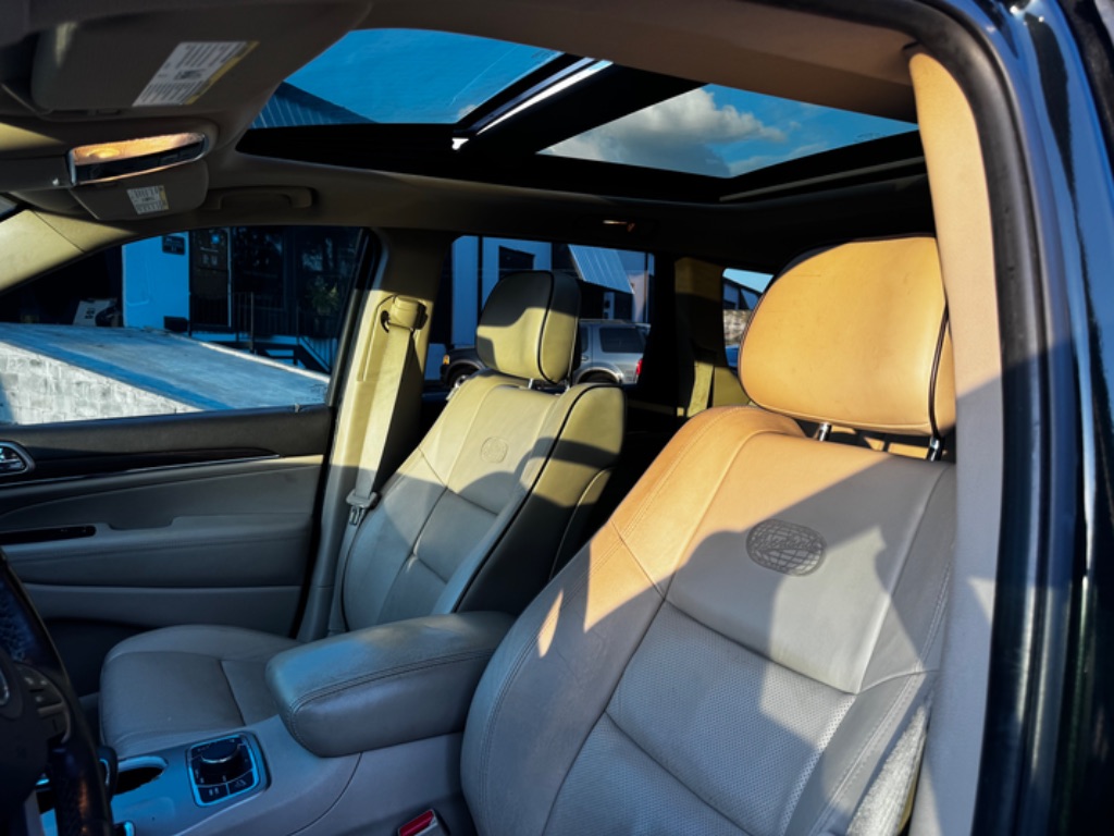 2014 Jeep Grand Cherokee Overland photo