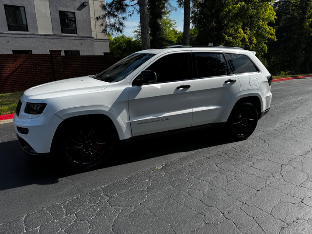 2014 Jeep Grand Cherokee Summit photo