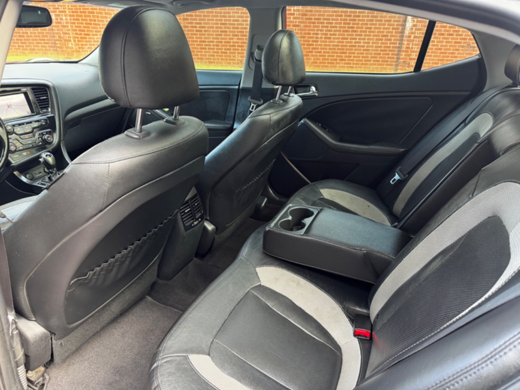 2011 Kia Optima SX Turbo photo