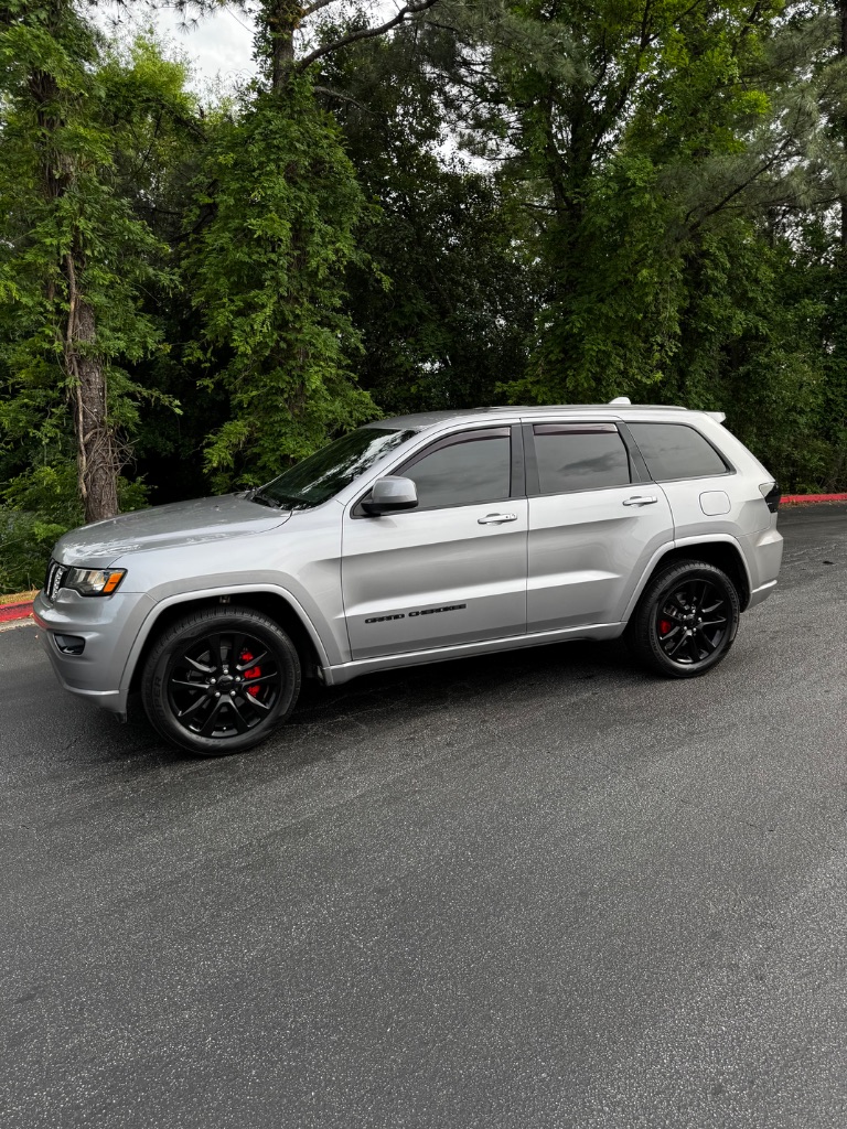 2019 Jeep Cherokee - $13,900
