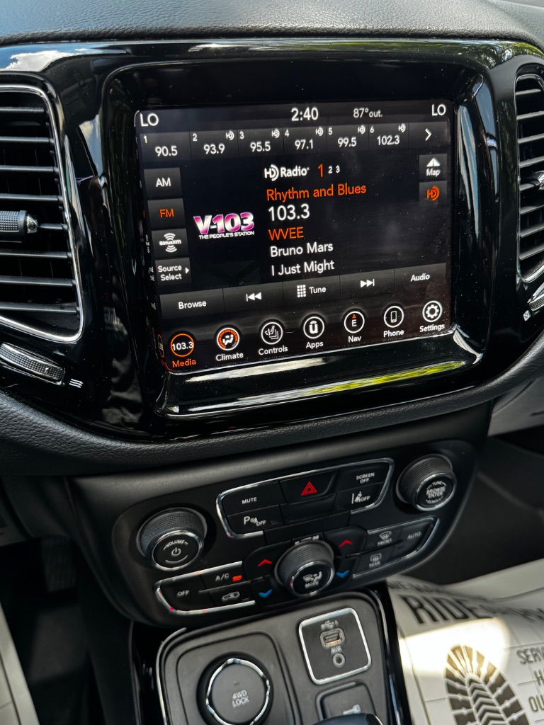 2021 Jeep Compass - $12,500