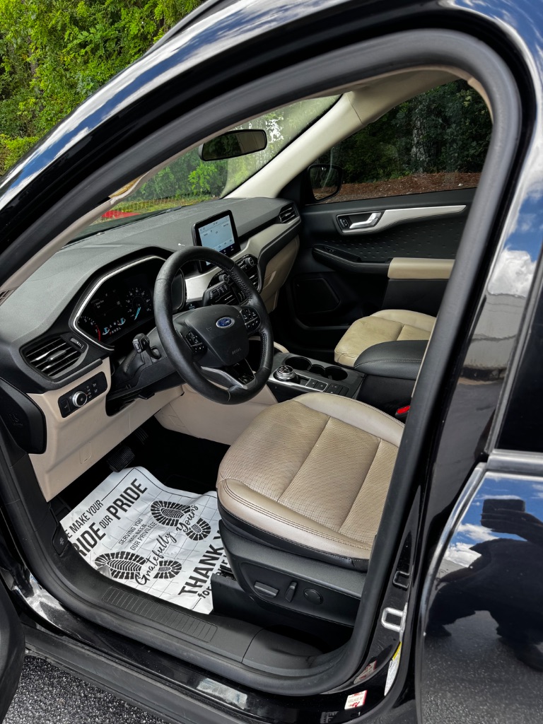 2020 Ford Escape - $14,900