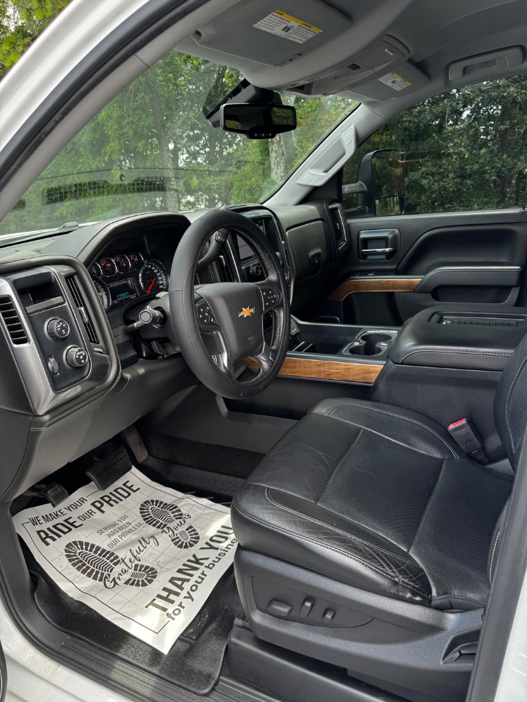 2016 Chevrolet Silverado - $14,500
