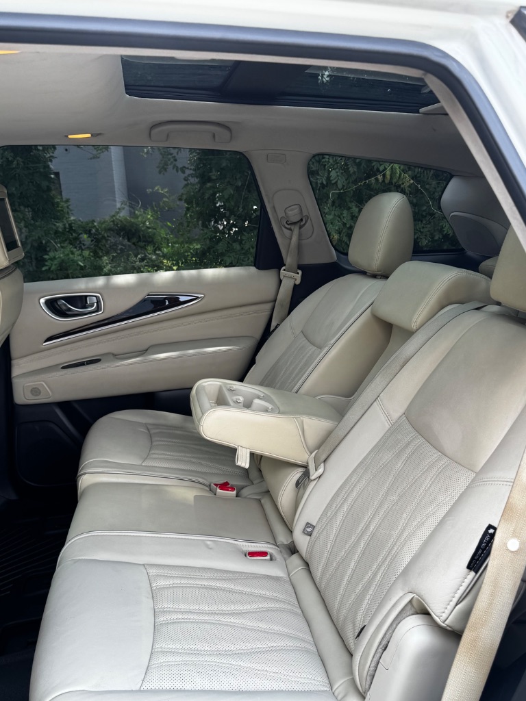 2018 INFINITI QX60 - $8,900