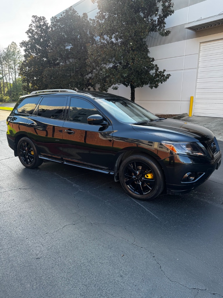 2015 Nissan Pathfinder - $8,900