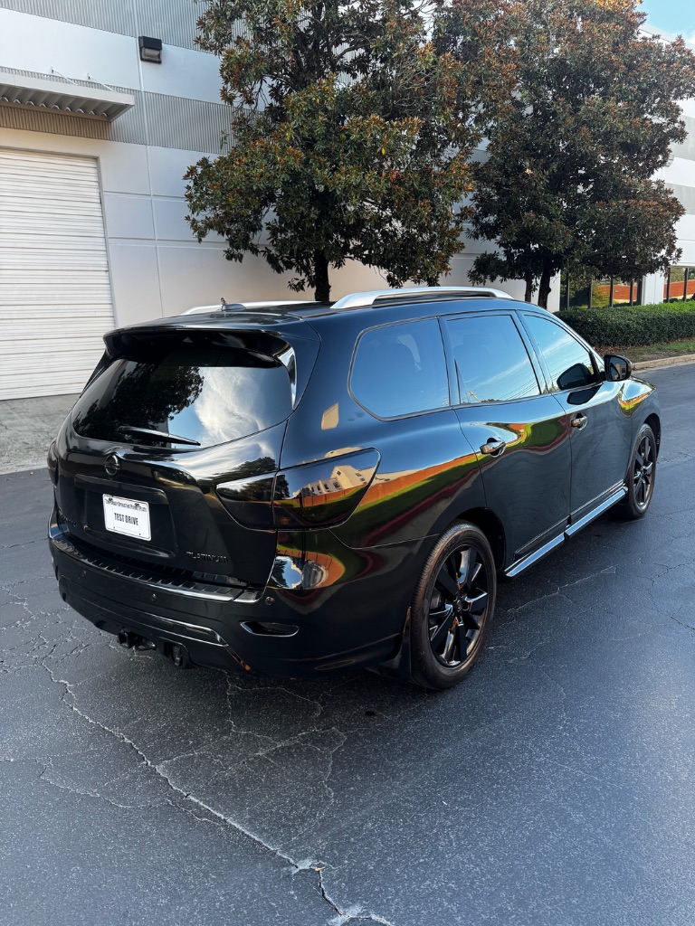 2015 Nissan Pathfinder - $8,900
