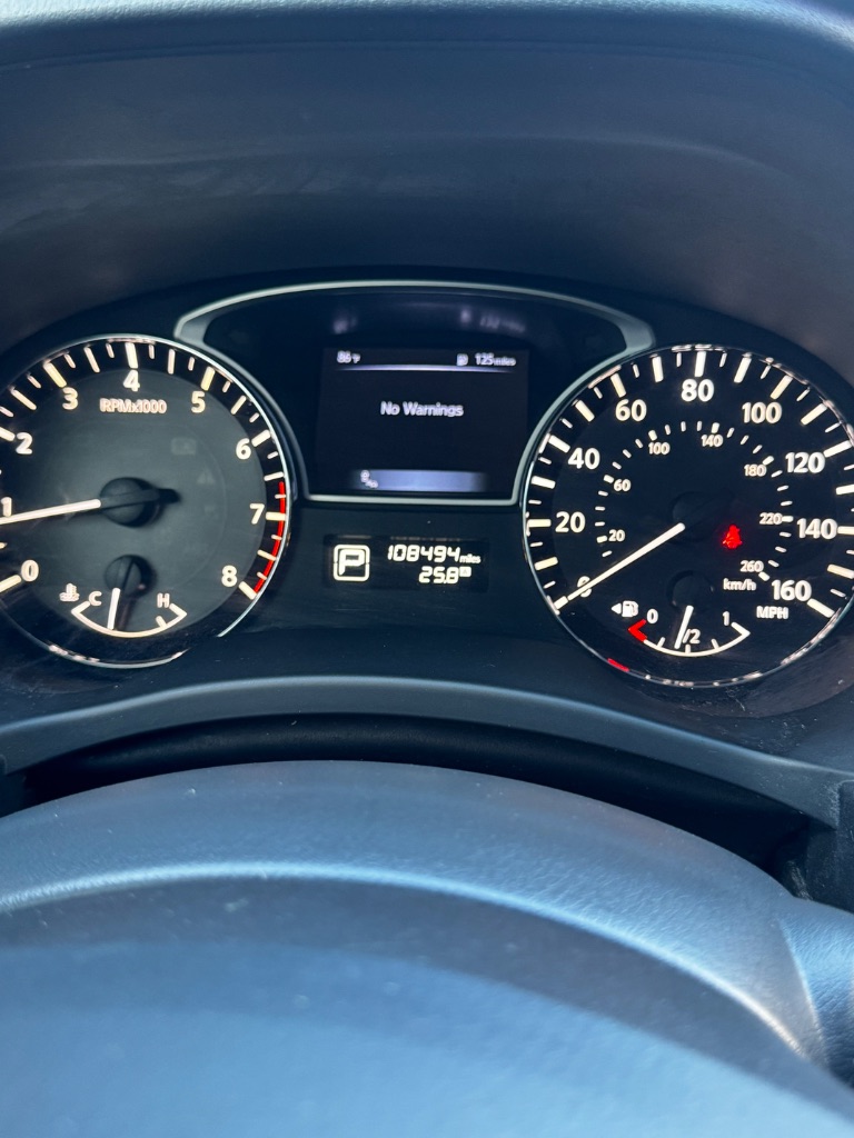 2015 Nissan Pathfinder - $8,900