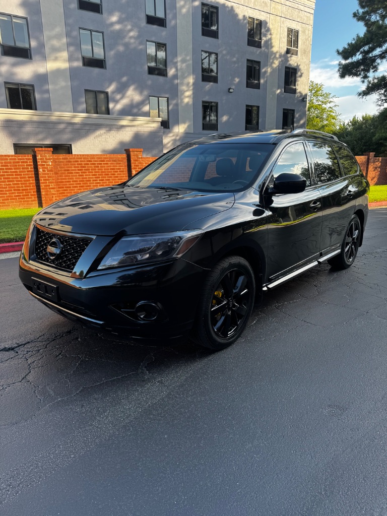 2015 Nissan Pathfinder - $8,900