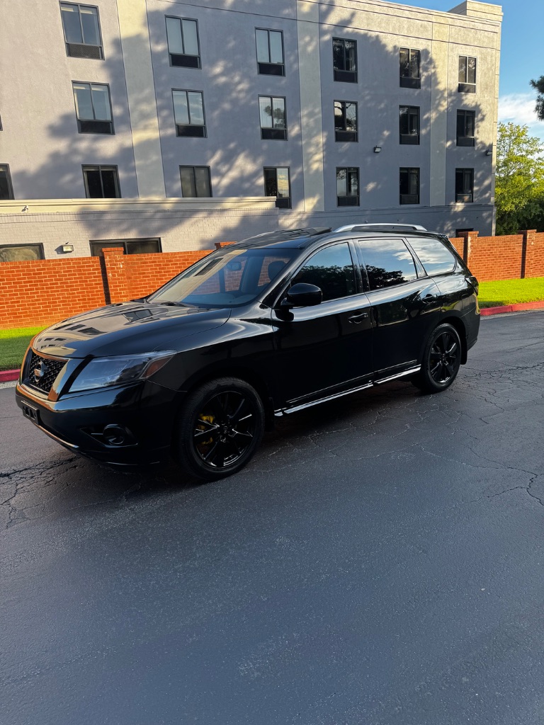 2015 Nissan Pathfinder - $8,900