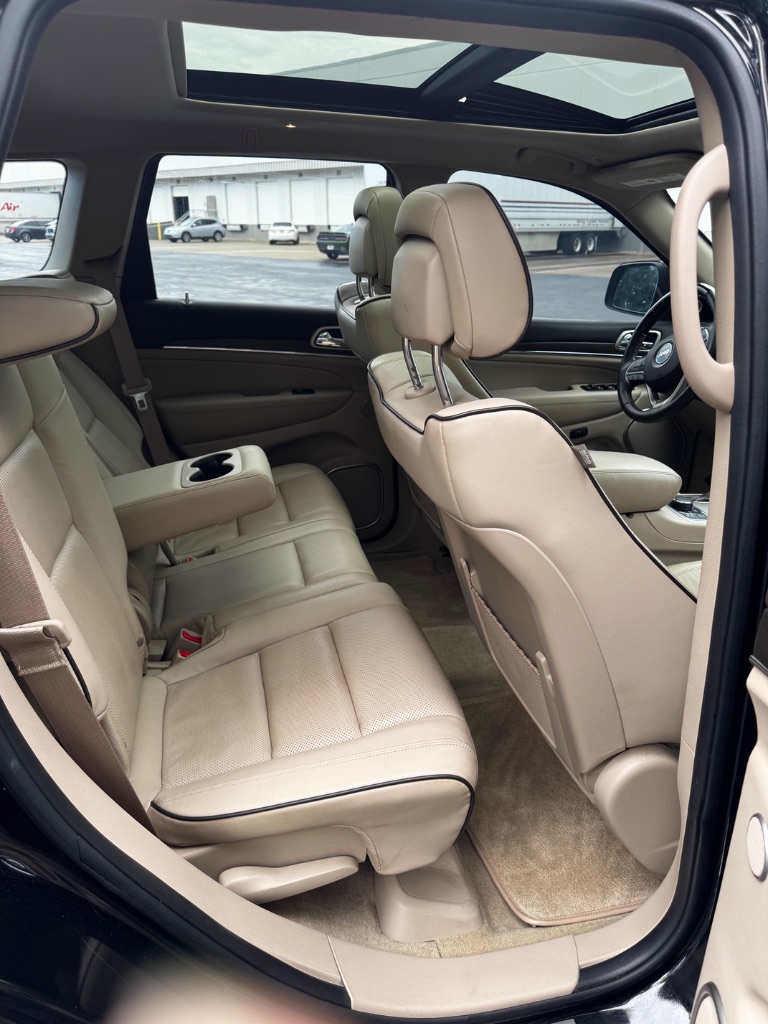 2017 Jeep Cherokee - $10,500