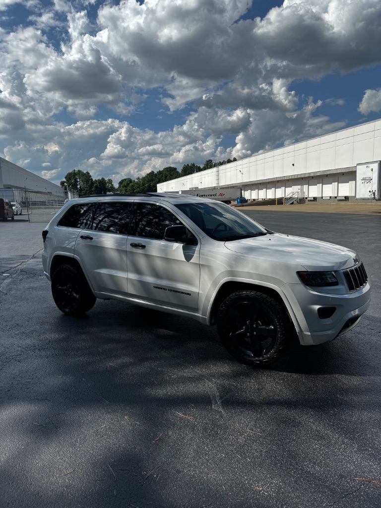 2015 Jeep Cherokee - $10,900