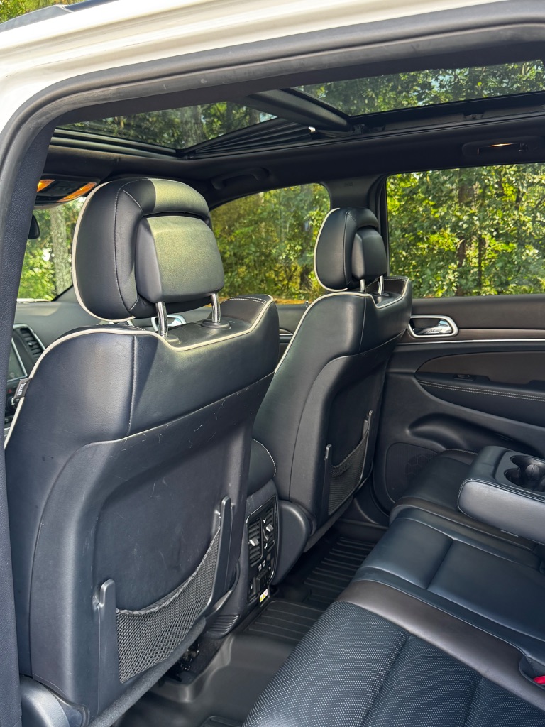 2015 Jeep Cherokee - $10,900