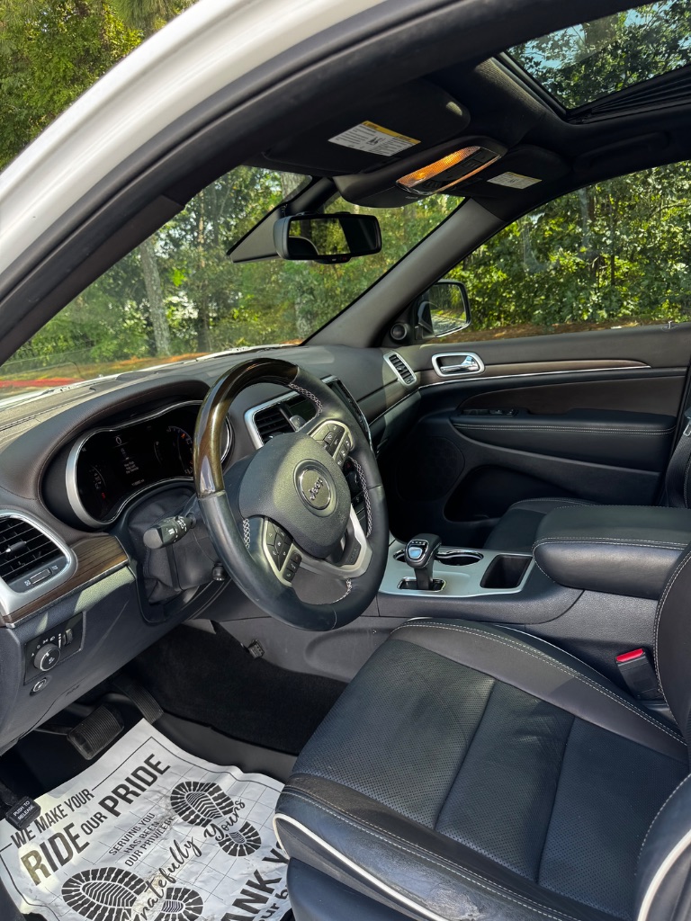 2015 Jeep Cherokee - $10,900