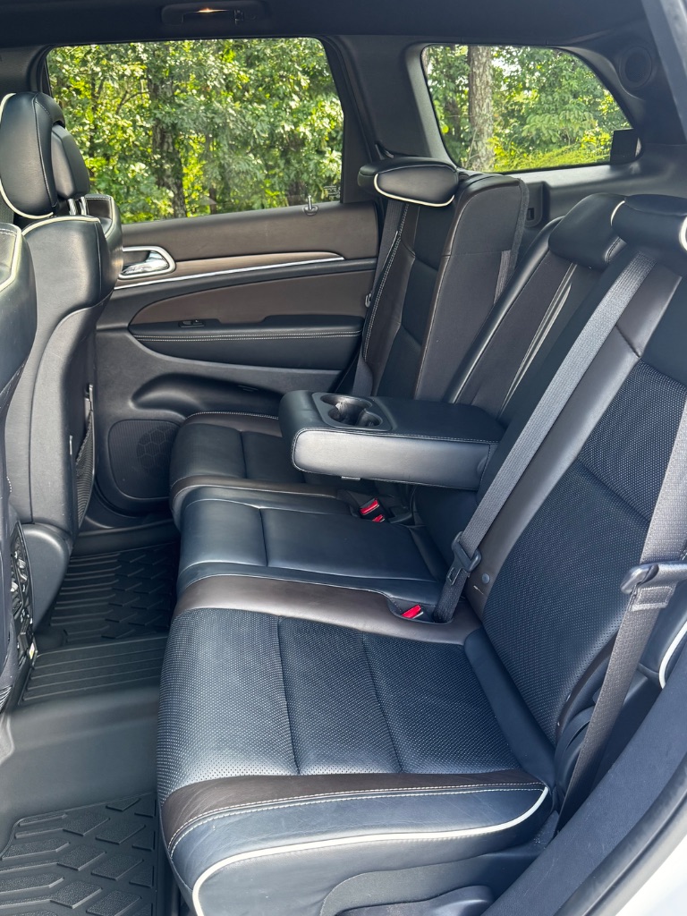 2015 Jeep Cherokee - $10,900