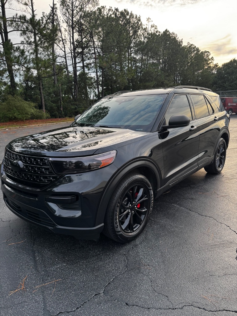 2020 Ford Explorer - $13,900