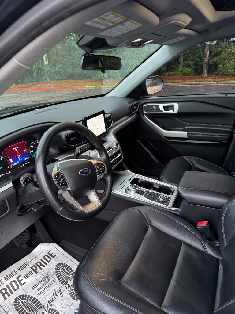 2020 Ford Explorer - $13,900