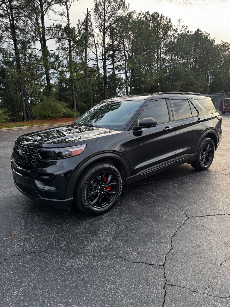 2020 Ford Explorer - $13,900