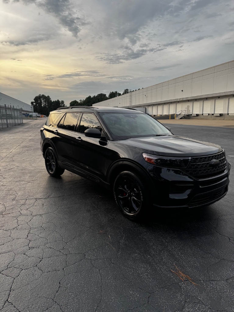 2020 Ford Explorer - $13,900