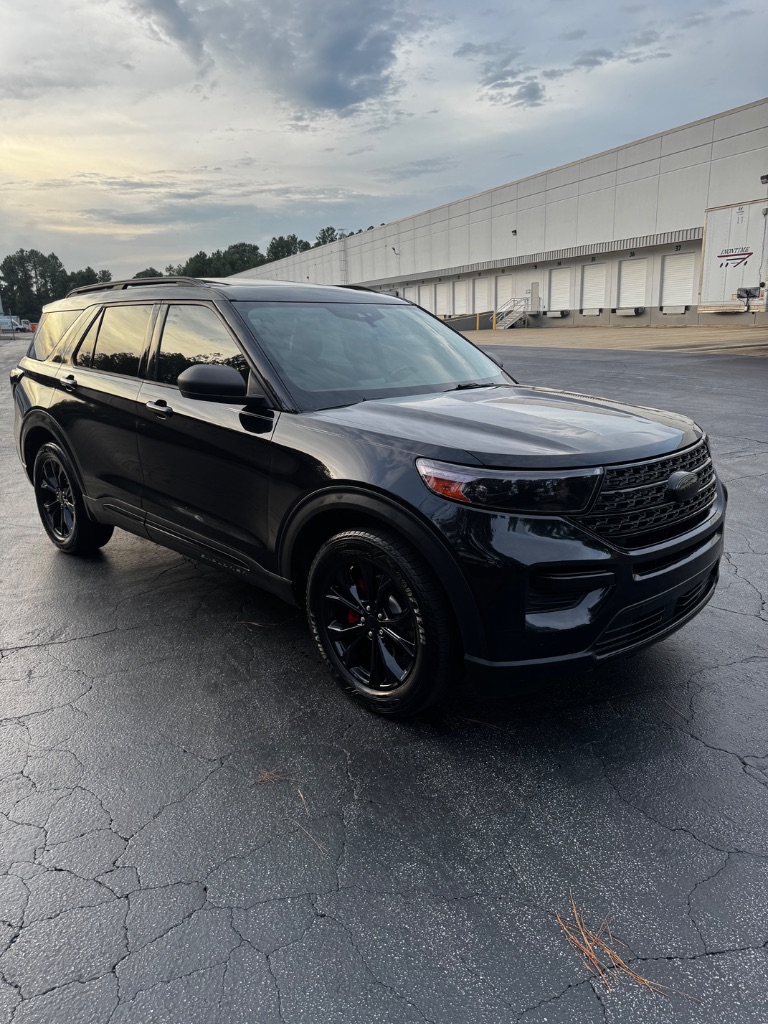 2020 Ford Explorer - $13,900