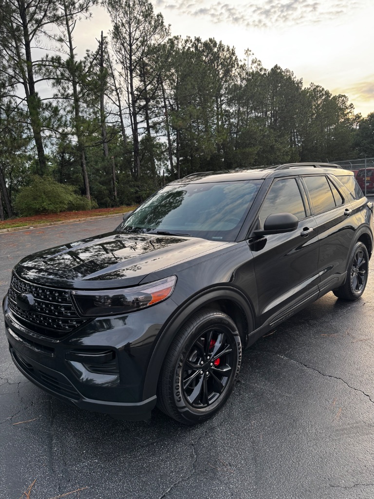 2020 Ford Explorer - $13,900