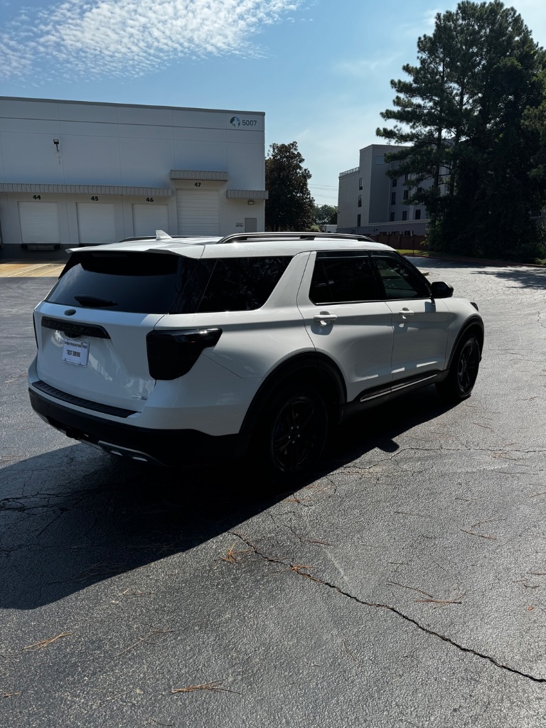 2020 Ford Explorer - $14,500