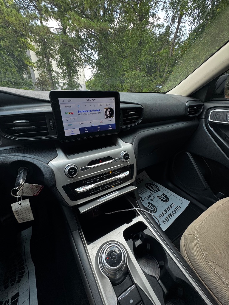2022 Ford Explorer - $14,000