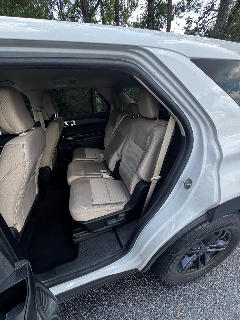2022 Ford Explorer - $14,000