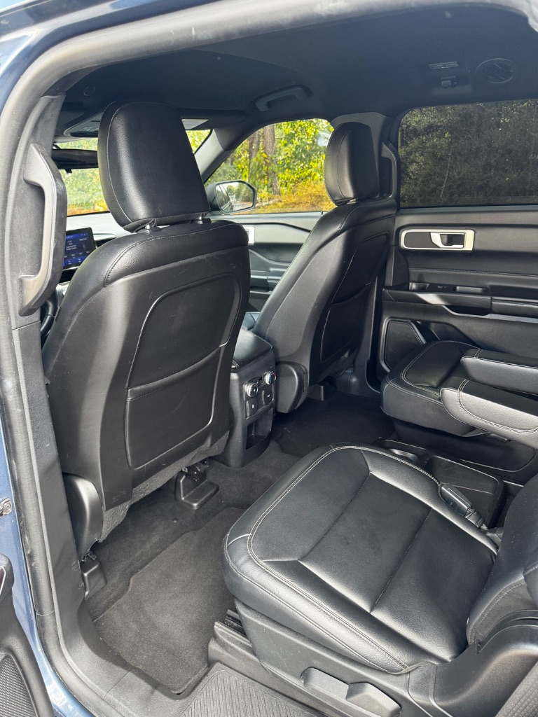 2020 Ford Explorer - $13,900
