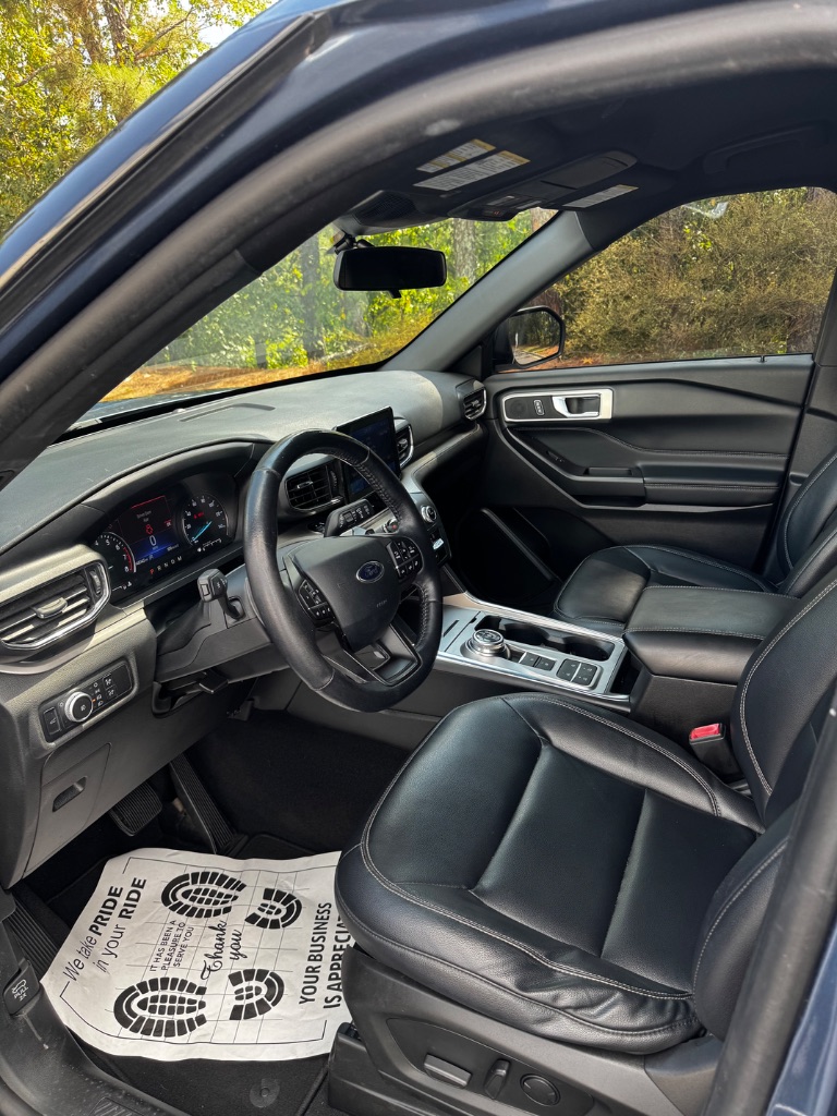 2020 Ford Explorer - $13,900